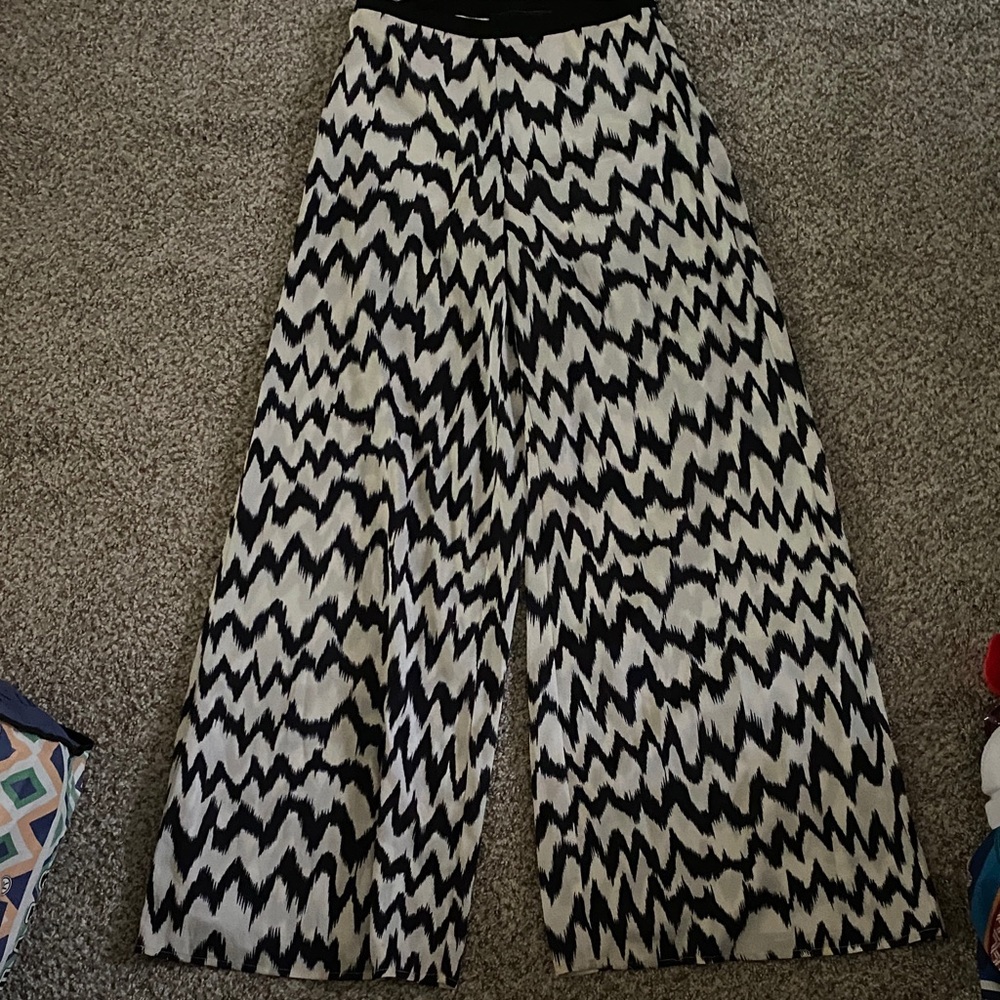 Akira palazzo Black and White Zigzag Wide-Leg Pants